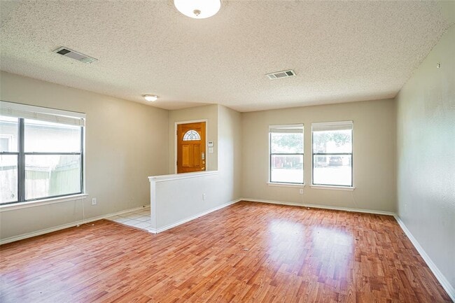 Photo - 813 Kettering Dr