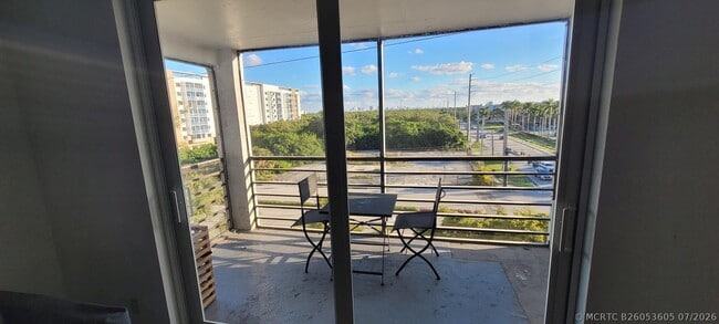 Photo - 501 E Dania Beach Blvd Unit 5-5L