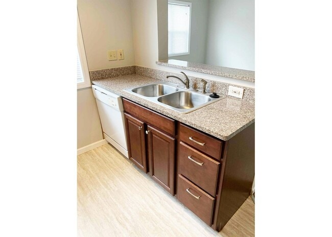 Photo - 3227 Bishop St Unit 3227-04