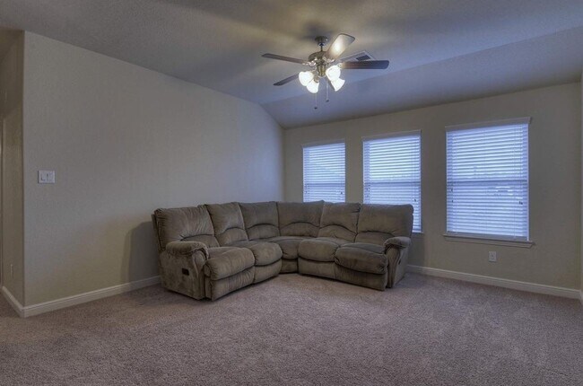 Photo - 10059 Hyacinth Way