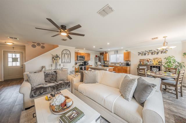 Photo - 4204 Cave Cove Ct