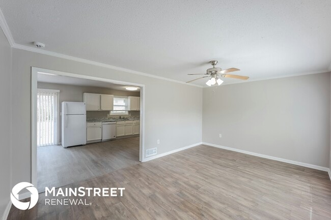Photo - 2073 Louis Xiv Ln