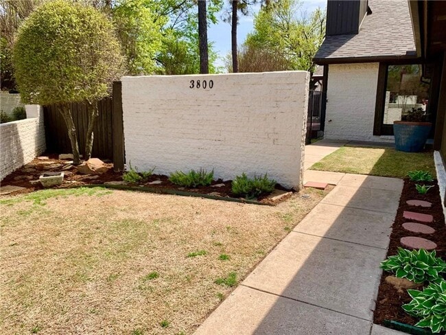 Photo - Perfect Location & Worry Free Living!