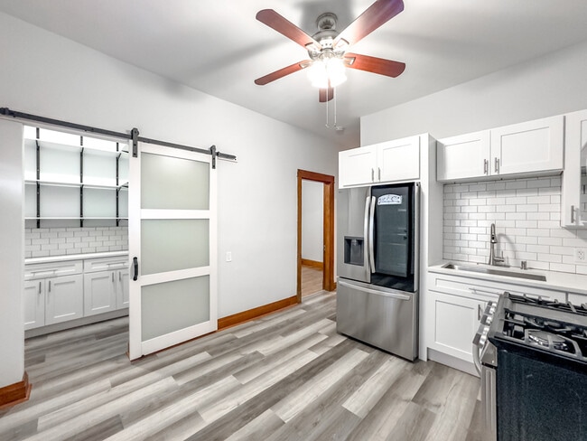 Photo - 3415 W McLean Ave Unit J06P
