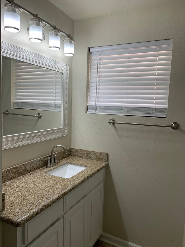 Bathroom - 5411 Sycamore Street