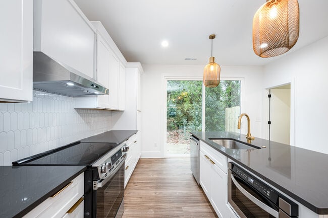 Photo - Room in Townhome on Donna Ave