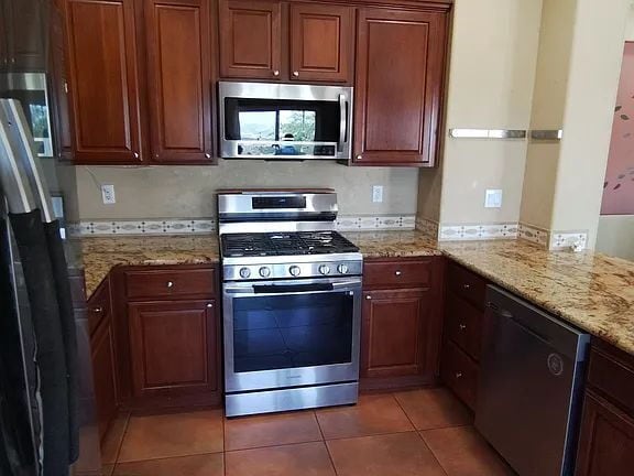 Photo - "Spacious 4-Bed Oasis with Fireplace in Twentynine Palms – Perfect for Cozy Living!"