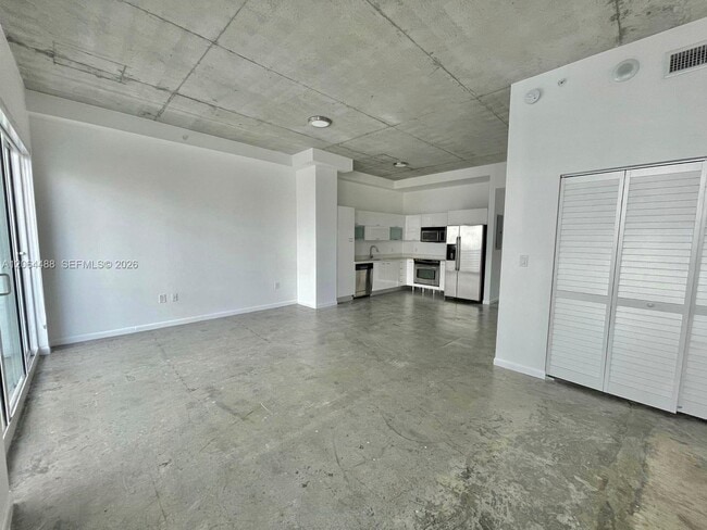 Photo - 133 NE 2nd Ave Unidad 2309