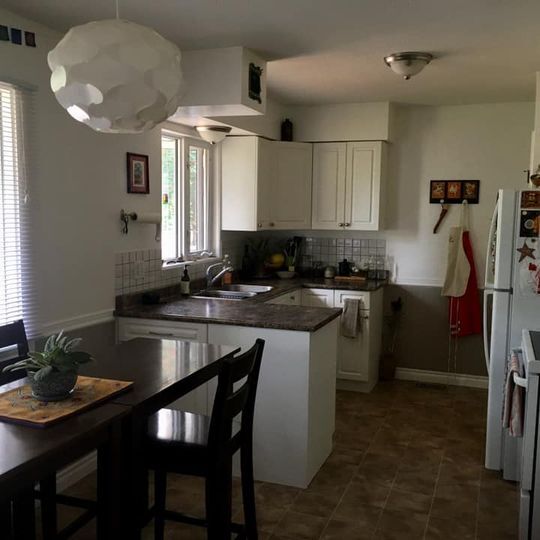 Photo - 215 Trader Crescent