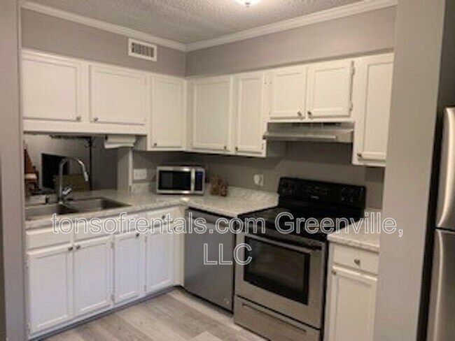 Photo - 805 Stallings Rd Unit 109