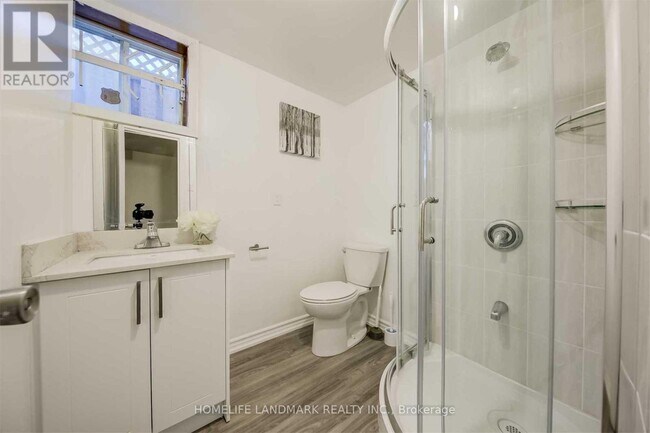 Photo - 2 Crayford Dr