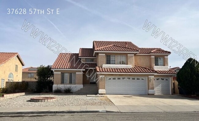 4BD/3 FULL BATH SINGLE FAMILY HOME PALMDAL... - 4BD/3 FULL BATH SINGLE FAMILY HOME PALMDAL...