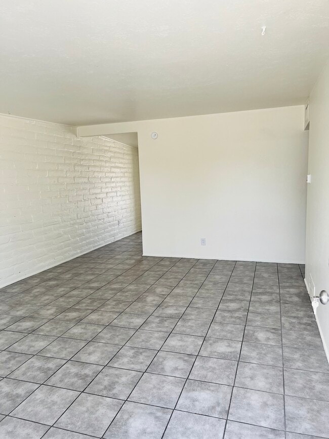 Photo - 4125 E 27th St