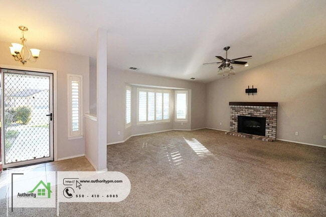 Photo - 2378 Castlewood Dr