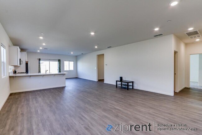 Photo - 519 Bedrosian Ave House