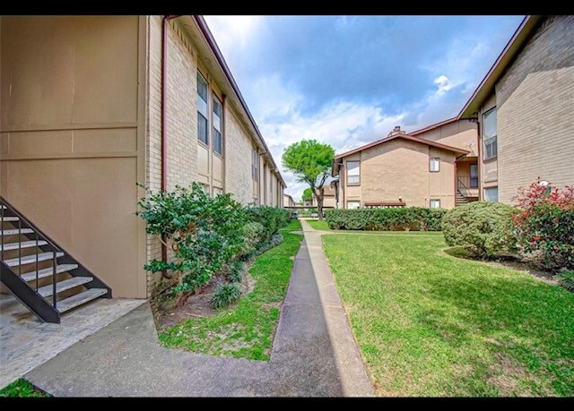 Photo - 9213 Imogene St Unit 9213