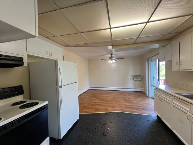 Photo - 14355 Park Ave Unit 2