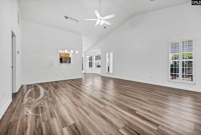 Photo - 112 Ivy Garden Ln
