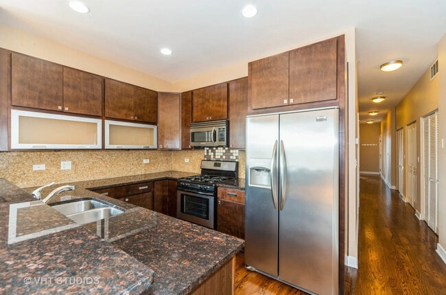 Photo - 7932 W Grand Ave Unit 2W