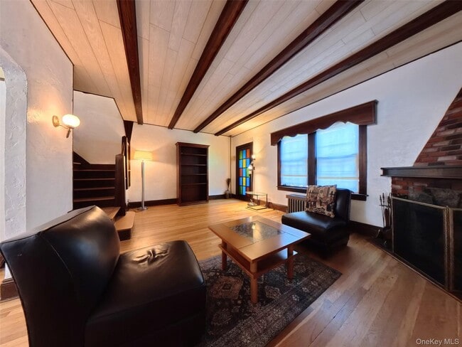 Building Photo - 398 Bauer Pl