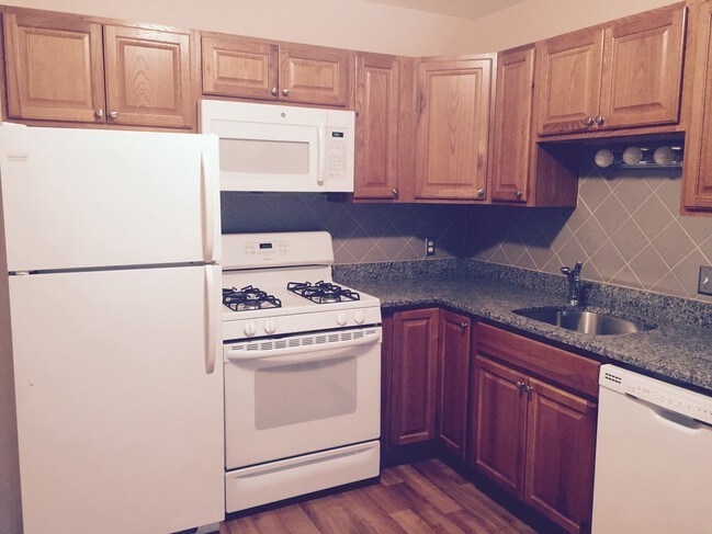 Photo - Wilmark Apartments