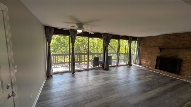 Photo - 5534 E Lake Dr Unit B
