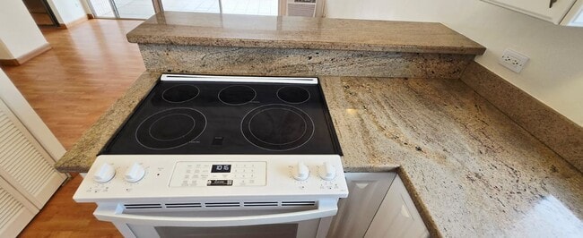 Photo - 1848 Kahakai Dr Unidad 1108