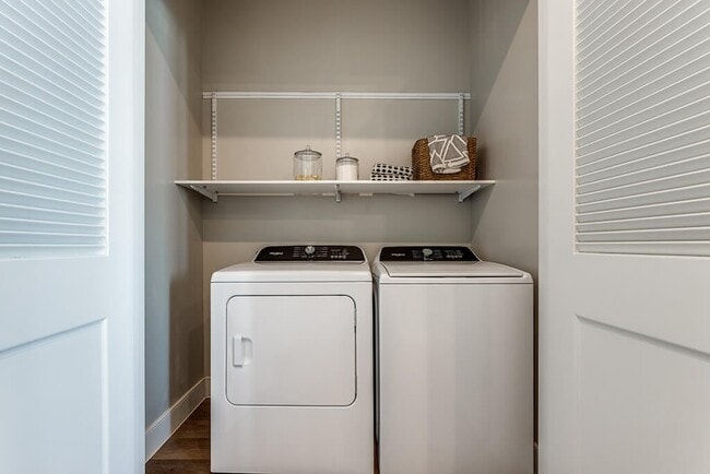 Photo - 1010 Waugh Apartments