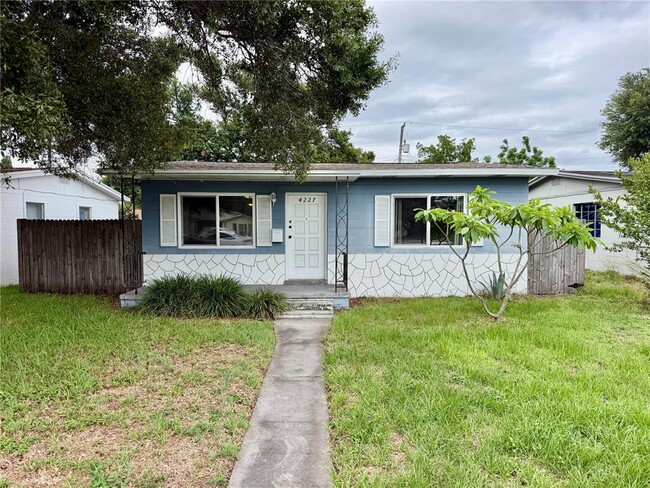 Building Photo - 4227 5th Ave N