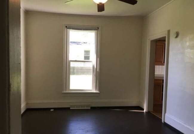 Photo - 5 Bedroom, 2 Bathroom House for Fall Semester