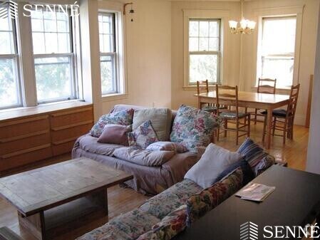 Building Photo - 44 Langdon St Unit 9 Rental