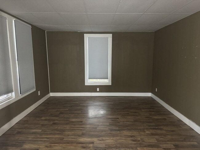 Photo - 425 2nd St NW