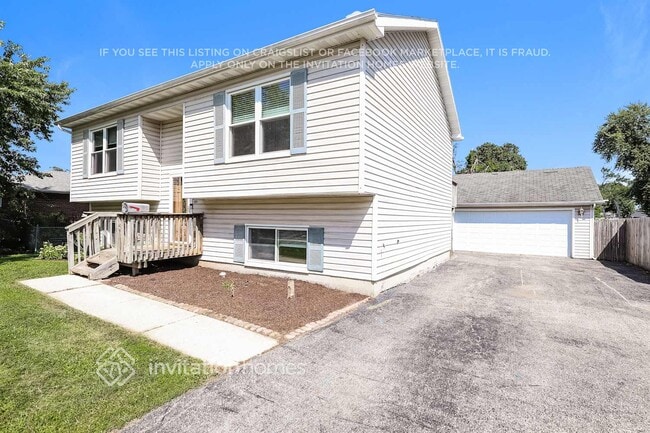 Photo - 833 N Elmwood Dr