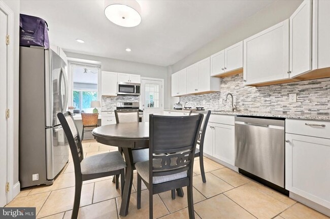 Photo - 110 Dawson St
