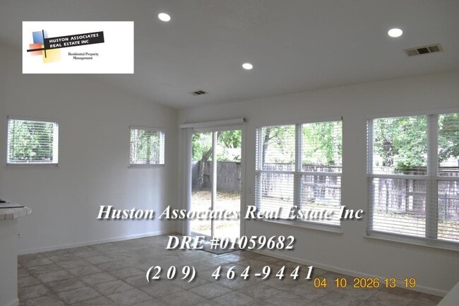 Photo - 3915 Bridlewood Cir