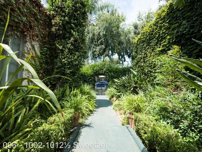 Photo - 1002-1012 N Sweetzer Ave