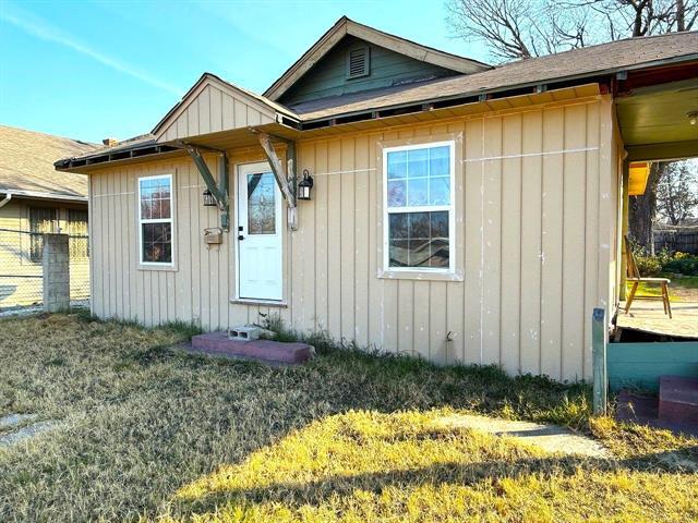 Photo - 2406 S Marsalis Ave