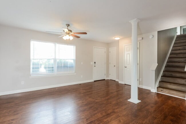 6238 Tybalt Pl