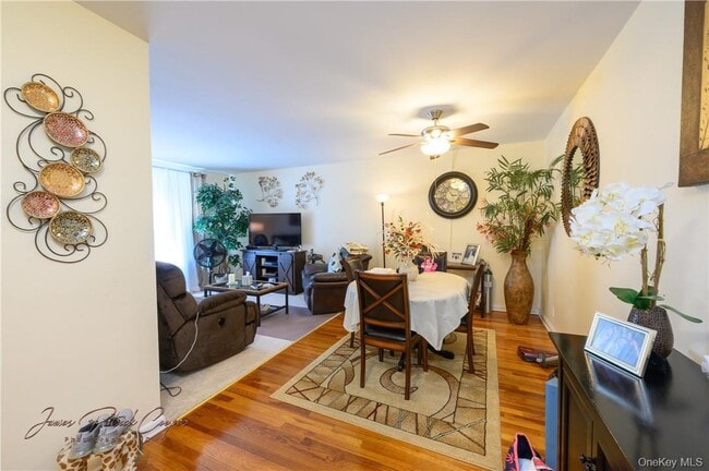 Photo - 5 Sadore Ln Unit 5S