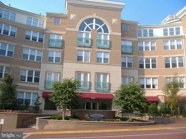Building Photo - 12000 Market St Unit 203 Rental