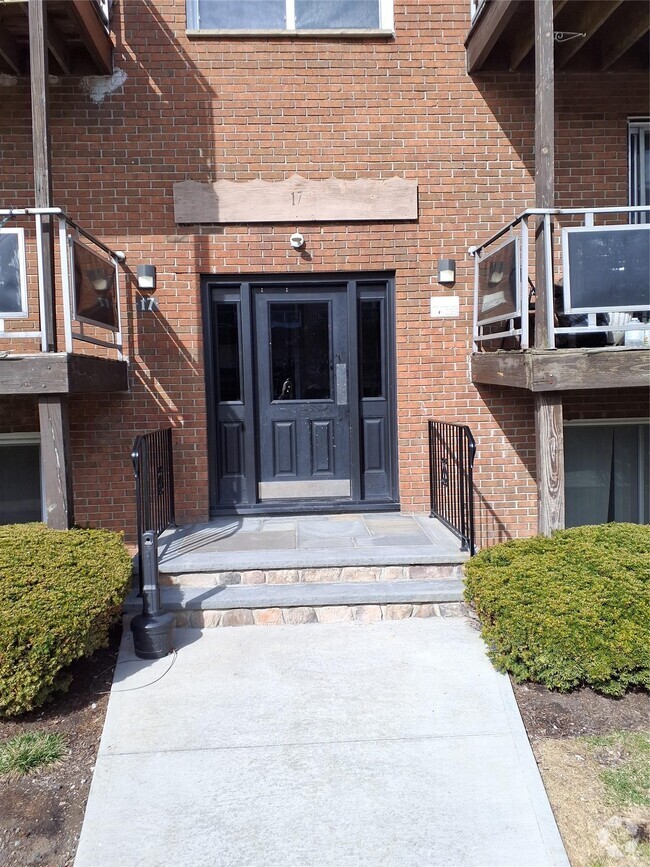 Building Photo - 17 Tanager Rd Unit 01 Rental