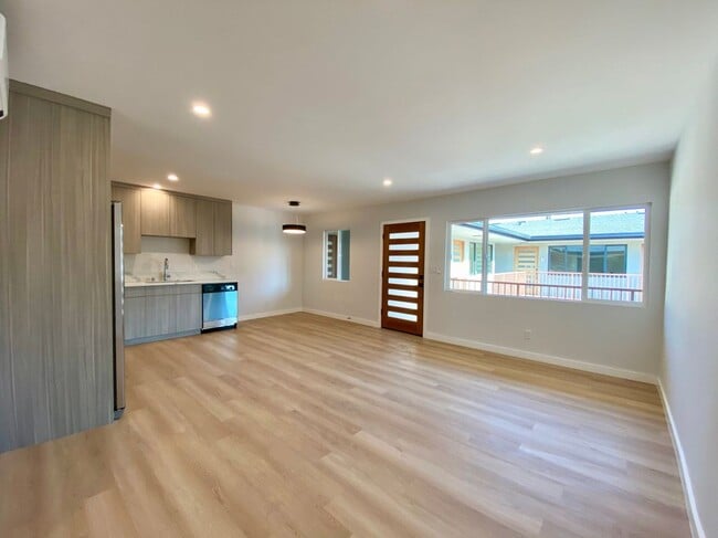 Photo - 3207 W 3rd, #1