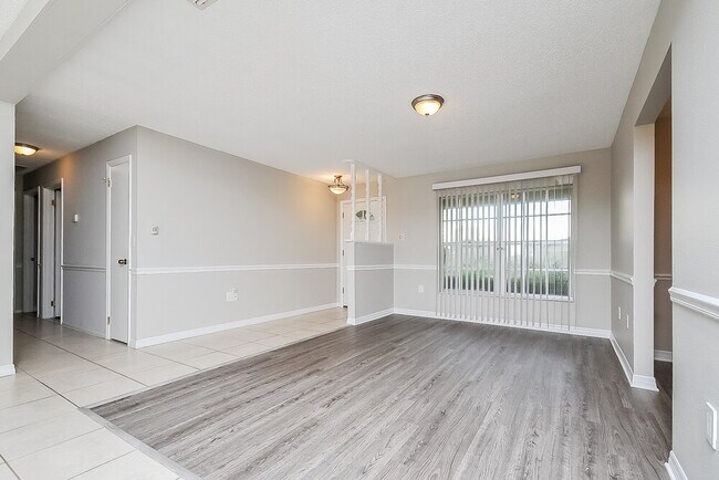 Photo - 3412 Groveview Dr