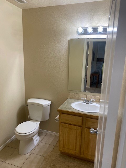 Photo - 218 Rose Lake