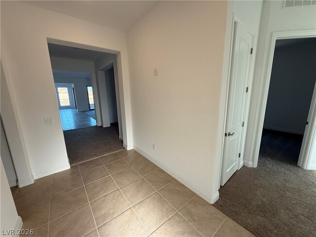 Photo - 162 Sun Glaze Ave