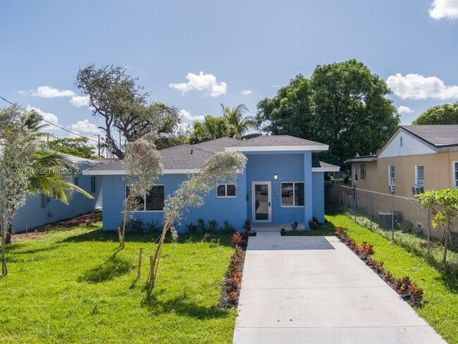 1468 NW 51st St