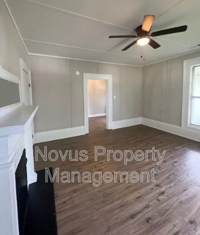 Photo - 615 N Aycock St