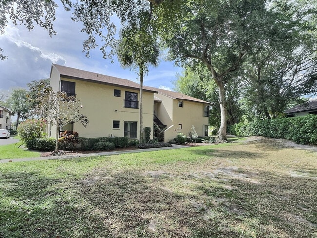 Photo - 3831 Cocoplum Cir Unit 3592