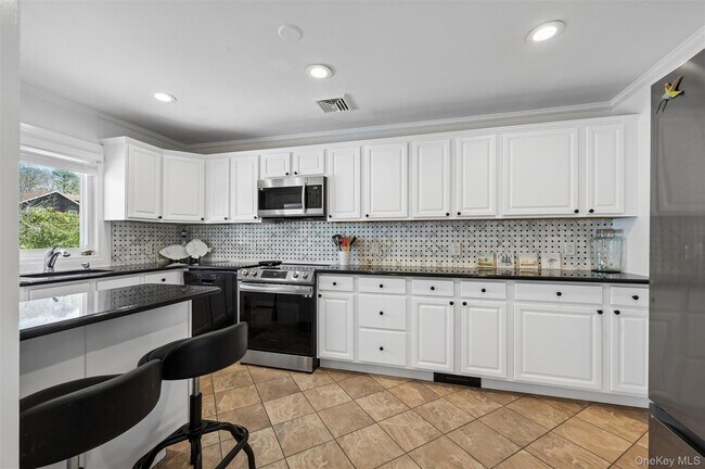 Photo - 50 Hazelwood Ave