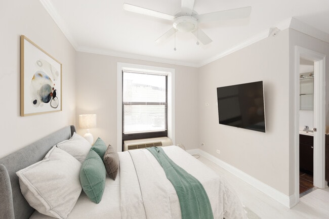 Photo - 3834 N Sheffield